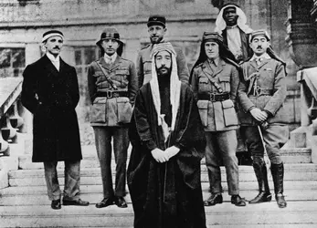 Faysal à la conférence de paix de Paris, 1919 - crédits : Hulton Archive/ Getty Images