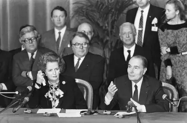 Margaret Thatcher et François Mitterrand, 1986 - crédits : Michel Baret/ Gamma-Rapho/ Getty Images