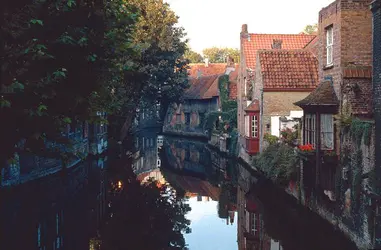 Canal de Bruges (Belgique) - crédits : Insight Guides