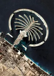 Palm Islands, Dubaï, Émirats arabes unis - crédits : Distribution Astrium Services/ Spot Image S.A., 2011/ CNES 
