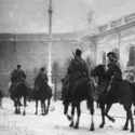Cosaques à Petrograd, 1917 - crédits : Slava Katamidze Collection/ Hulton Archive/ Getty Images