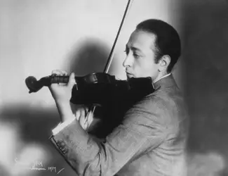 Jascha Heifetz - crédits : Spencer Shier/ Hulton Archive/ Getty Images