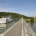 Agen : le pont-canal - crédits : Philippe Giraud/ Corbis/ Getty Images