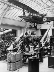 L' Imperial War Museum de Lambeth en 1936 - crédits : Harry Todd/ Fox Photos/ Hulton Archive/ Getty Images