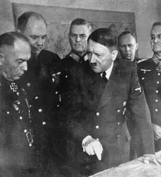 Antonescu et Hitler - crédits : Keystone/ Getty Images