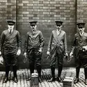 Chasseurs de rats dans le port de Liverpool - crédits : Wellcome Collection ; CC BY 4.0