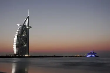 Burj al-Arab, Dubaï - crédits : A. Kamasi/ Shutterstock