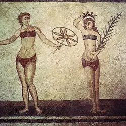 Jeunes filles s'exerçant aux jeux, dites <it>Jeunes Filles en bikini</it> - crédits :  Bridgeman Images 