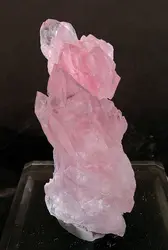 Quartz rose - crédits : fabreminerals.com