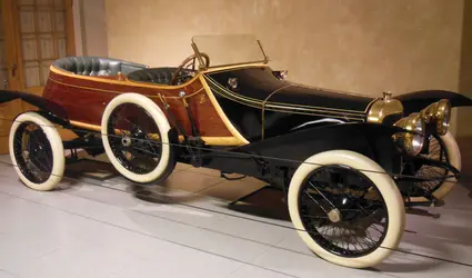 Automobile Panhard : Skiff Torpédo de 1912 - crédits : Mathieu Flonneau
