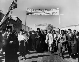 Makarios III à Chypre, années 1950 - crédits : Central Press/ Hulton Archive/ Getty Images