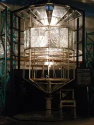 Système lenticulaire de Fresnel - crédits : musée des Phares et Balises d'Ouessant, phare du Créac'h