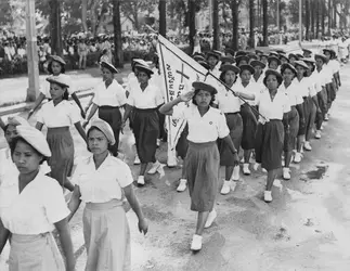 Anniversaire de l'indépendance du Cambodge, 1955 - crédits : Keystone/ Hulton Archive/ Getty Images