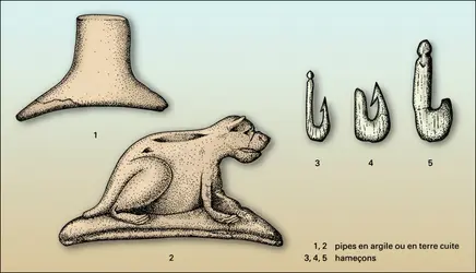 Pipes et hameçons - crédits : Encyclopædia Universalis France