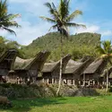 Village traditionnel de Sulawesi, Indonésie - crédits : Tuul & Bruno Morandi/ The Image Bank/ Getty Images