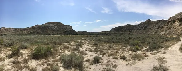 Paysage de badlands, sud de l’Alberta - crédits : Étienne Rivard