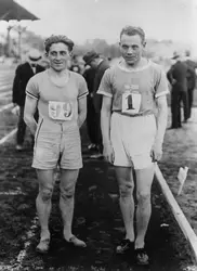 Joseph Guillemot et Paavo Nurmi - crédits : Topical Press Agency/ Hulton Archive/ Getty Images