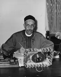 Idris I<sup>er</sup> de Libye, 1952 - crédits : Horace Abrahams/ Keystone Features/ Hulton Royals Collection/ Getty Images