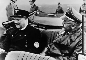 Vidkun Quisling et Himmler, vers 1940 - crédits : Three Lions/ Hulton Archive/ Getty Images