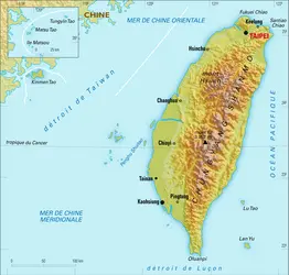 Taïwan : carte physique - crédits : Encyclopædia Universalis France