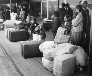 Immigration née de la décolonisation - crédits : Ted West/ Hulton Archive/ Getty Images