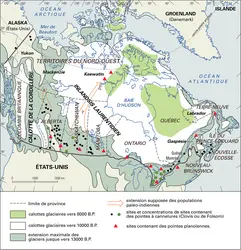 Canada préhistorique: extension des calottes glacières et sites paléo-indiens - crédits : Encyclopædia Universalis France