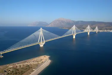 Pont Rion-Antirion, Grèce - crédits : Freyssinet International et Cie