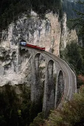 Le train de la Bernina - crédits : Art Wolfe/ The Image Bank/ Getty Images