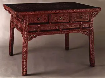 Table laquée, dynastie Ming, Chine - crédits :  Bridgeman Images 