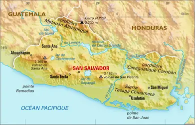 Salvador : carte physique - crédits : Encyclopædia Universalis France
