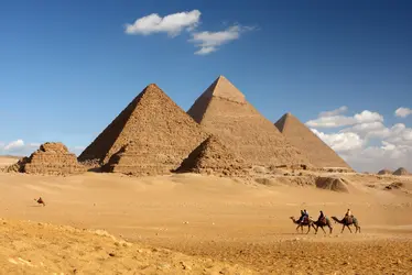 Nécropole de Gizeh, Égypte
 - crédits : Sculpies/ Shutterstock