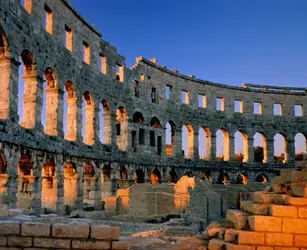 Amphithéâtre de Pula - crédits : Lorentz Gullachsen/ The Image Bank/ Getty Images