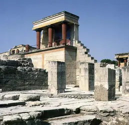 Entrée nord du palais de Cnossos, Crète - crédits :  Bridgeman Images 