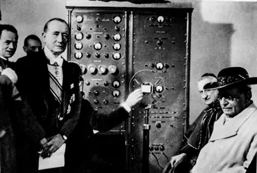 Inauguration de Radio-Vatican en 1931 - crédits : Marka/ Universal Images Group/ Getty Images