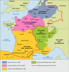 Mérovingiens, la Gaule à l'avènement de Clovis - crédits : Encyclopædia Universalis France