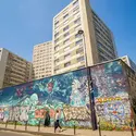 Graffitis dans le quartier de Ménilmontant à Paris - crédits : Bertrand Gardel/ hemis.fr