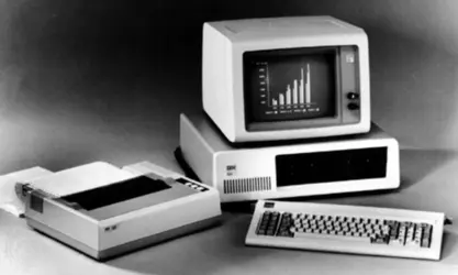 Premier ordinateur personnel d'I.B.M. - crédits : IBM Archives