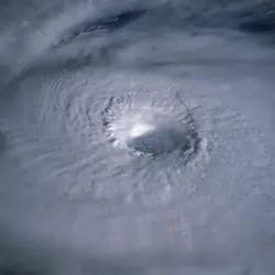 Cyclone - crédits : NASA Johnson Space Center