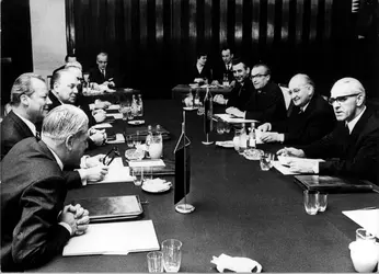 Rencontre d'Erfurt (R.D.A.), le 19 mars 1970 - crédits : Keystone/ Hulton Archive/ Getty Images