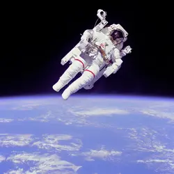 Manned Maneuvering Unit - crédits : NASA