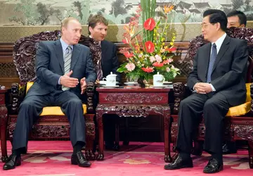 Vladimir Poutine et Hu Jintao, 2008 - crédits : Pool/ Getty Images