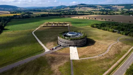 Vue aérienne du MuséoParc d’Alésia (Côte d’Or) - crédits : Sébastien Pitoizet/ MuséoParc Alésia