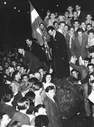 Le soulèvement hongrois d'octobre 1956 - crédits : Hulton-Deutsch Collection/ Corbis/ Getty Images