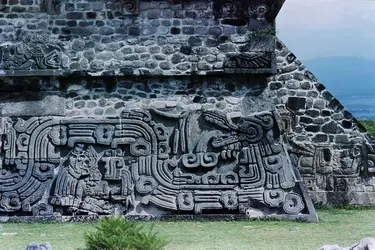 Bas-relief représentant Quetzalcoatl - crédits : an Mursell/Mexicolore,  Bridgeman Images 