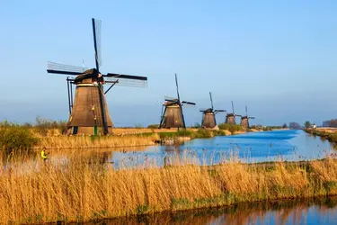 Moulins à vent de Kinderdijk, Pays-Bas - crédits : Prisma by Dukas/ Universal Images Group/ Getty Images