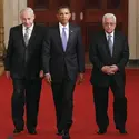 Benyamin Nétanyahou, Barack Obama et Mahmoud Abbas, 2009 - crédits : Universal History Archive/ UIG/ Getty images