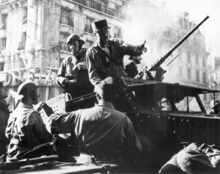 Le général Leclerc à Paris, 25 août 1944 - crédits : National Archives, Washington, D.C.