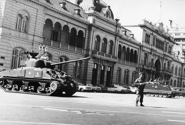 Coup d'État du général Videla, 1976 - crédits : Keystone/ Getty Images