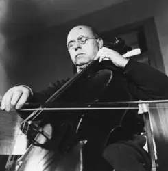 Pablo Casals, 1952 - crédits : Erich Lessing/ AKG-images