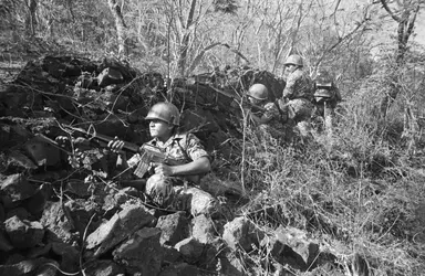 Guerre civile au Salvador, 1982 - crédits : Bettmann/ Getty Images